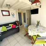 Splendide T2 Climatise A 50m De La Avec Piscine Et Parking - Fr-1-607-97 אגדה