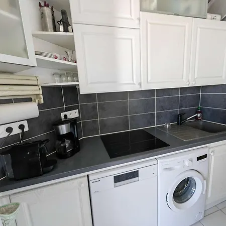 Splendide T2 Climatise A 50m De La Avec Piscine Et Parking - Fr-1-607-97 * אגדה